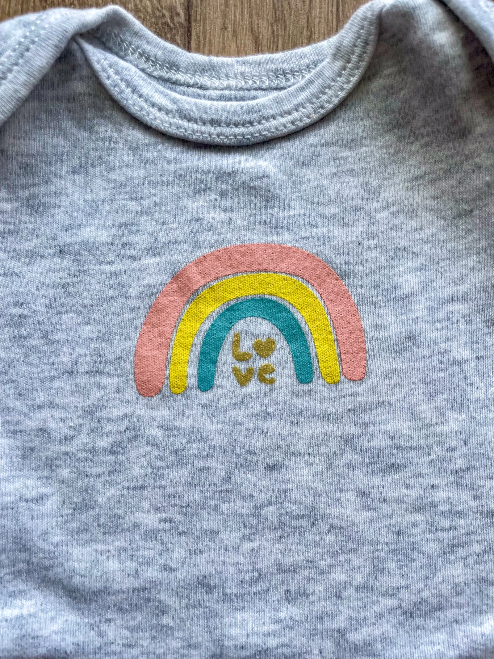 Lot of pink, grey and beige short-sleeved bodysuits size 3 months – photo 7